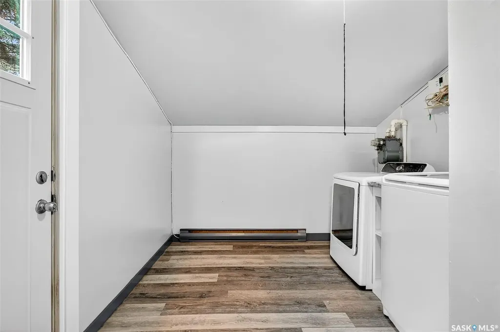 826 Athabasca Street E Moose Jaw SK S6H 0M7