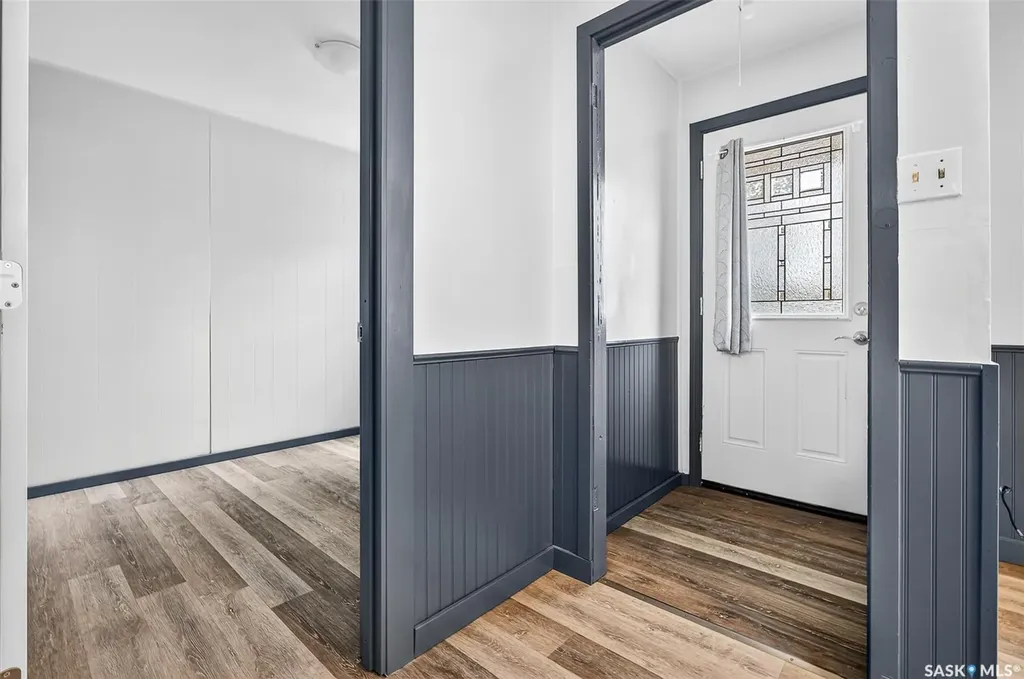 826 Athabasca Street E Moose Jaw SK S6H 0M7