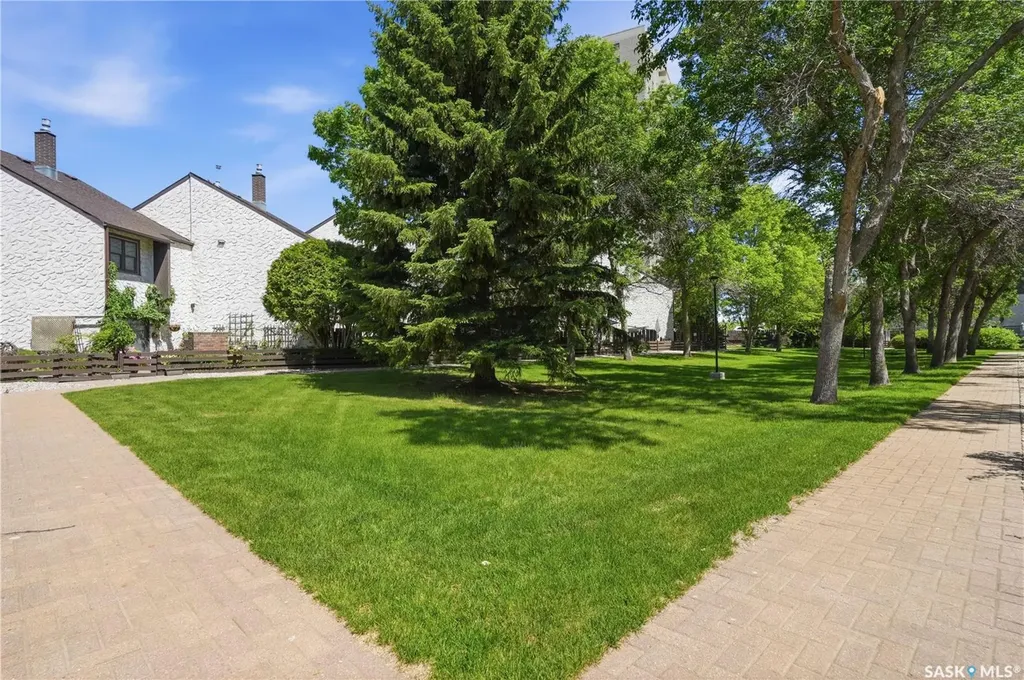 39 Laverendrye Way Regina SK S4S 5Z6