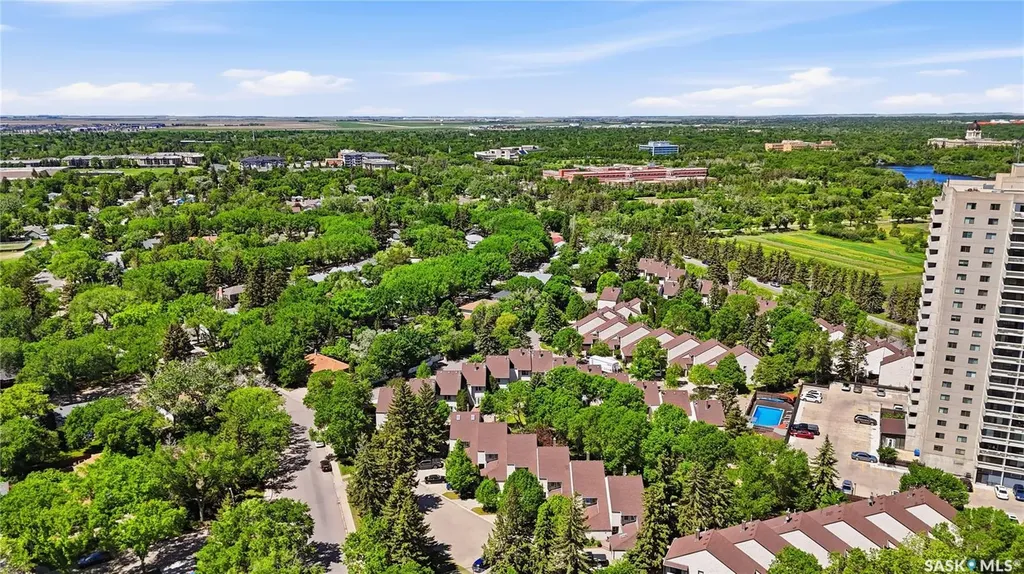 39 Laverendrye Way Regina SK S4S 5Z6