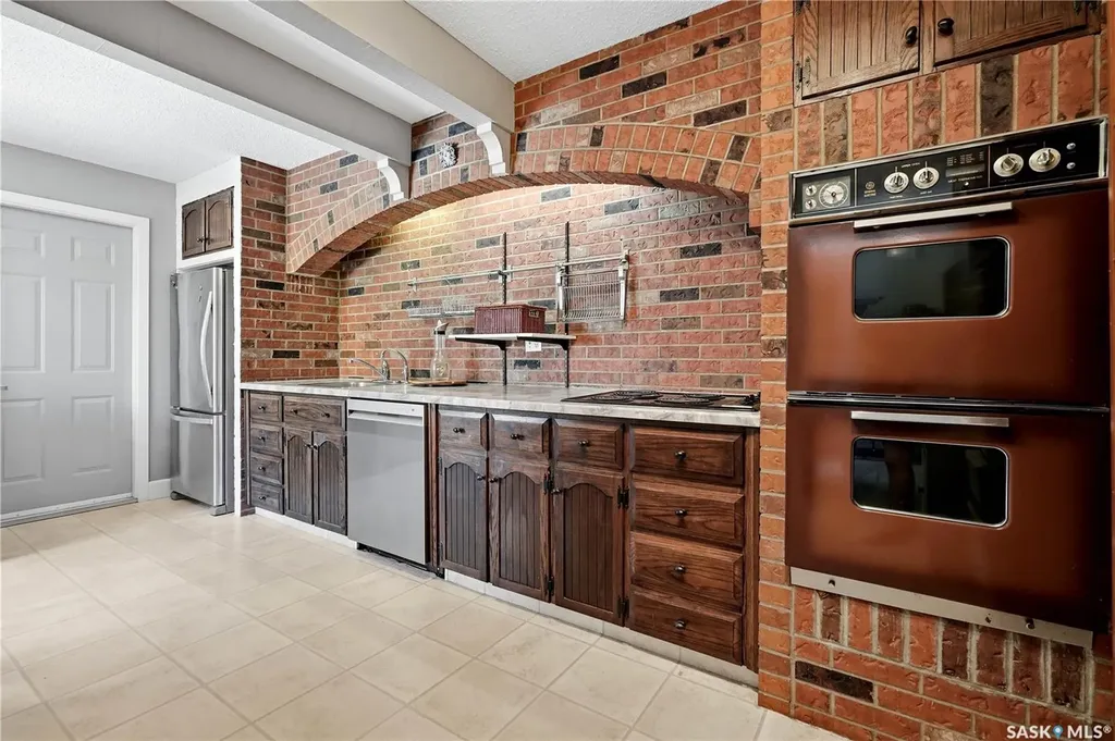 39 Laverendrye Way Regina SK S4S 5Z6