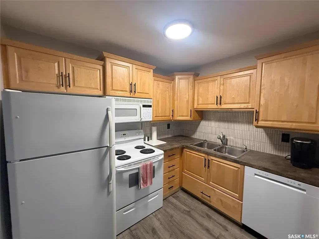 302 Tait Crescent Saskatoon SK S7H 5L2