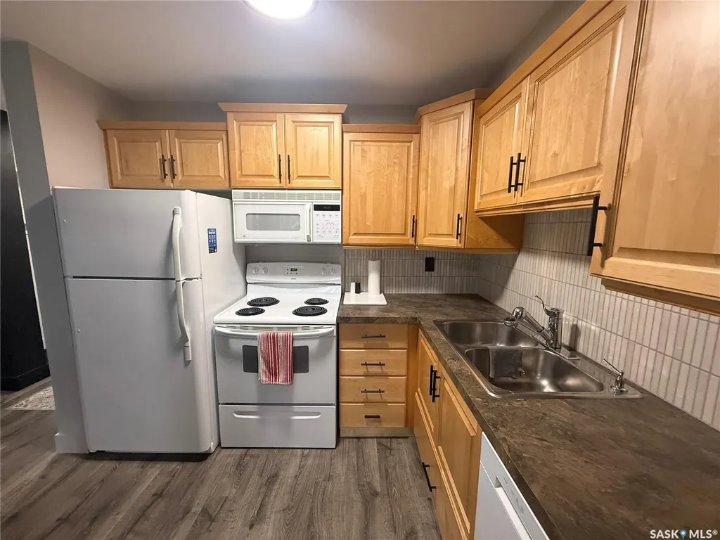 302 Tait Crescent Saskatoon SK S7H 5L2