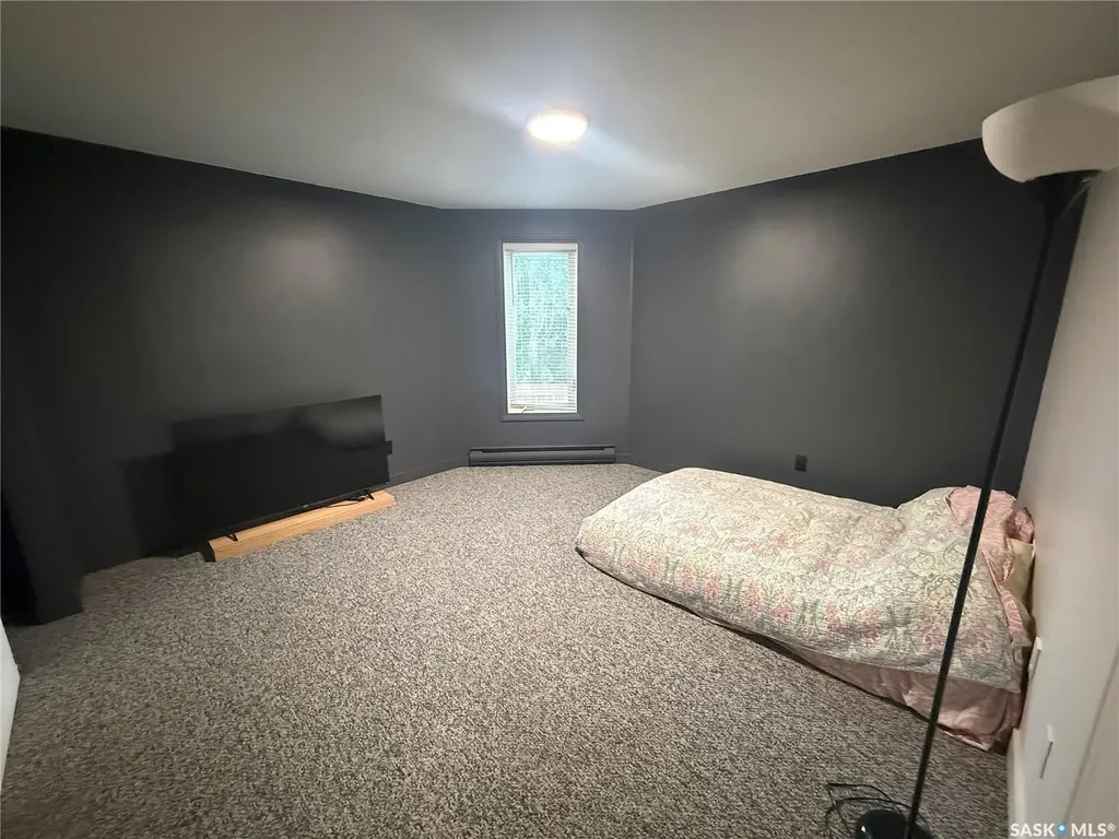 302 Tait Crescent Saskatoon SK S7H 5L2