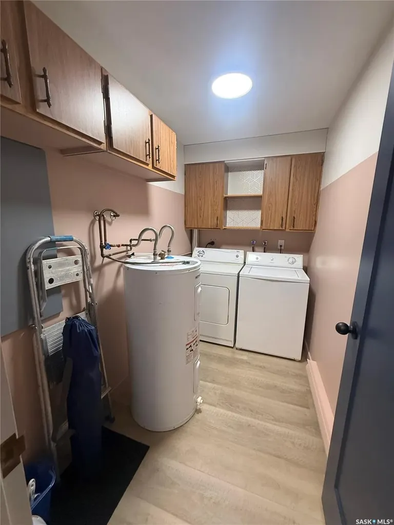 302 Tait Crescent Saskatoon SK S7H 5L2