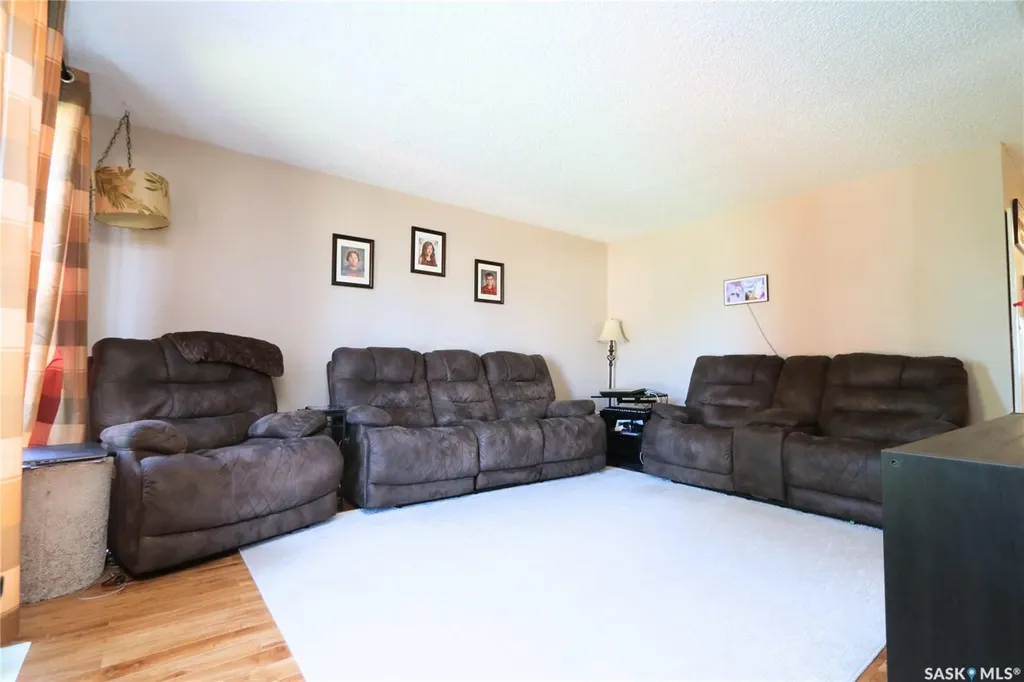 185 Mcburney Drive Yorkton SK S3N 3N1