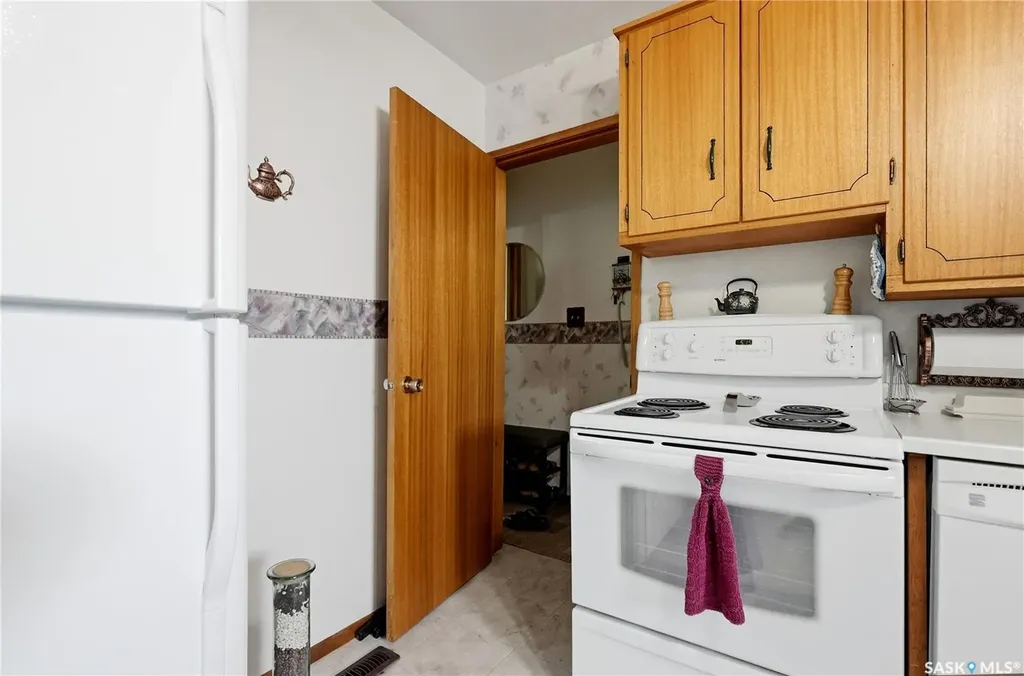 1117 5th Street E Saskatoon SK S7H 1H4