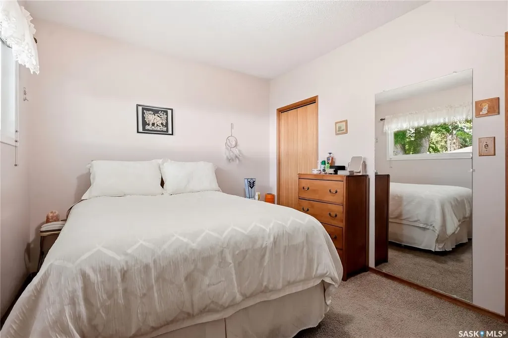 1117 5th Street E Saskatoon SK S7H 1H4