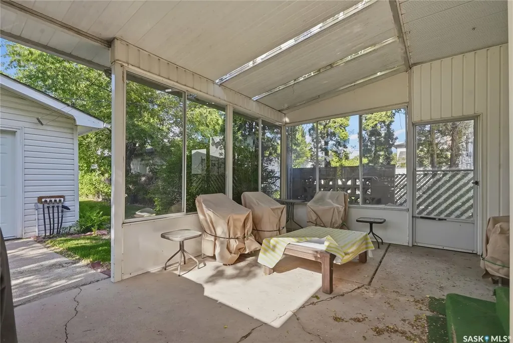 1117 5th Street E Saskatoon SK S7H 1H4