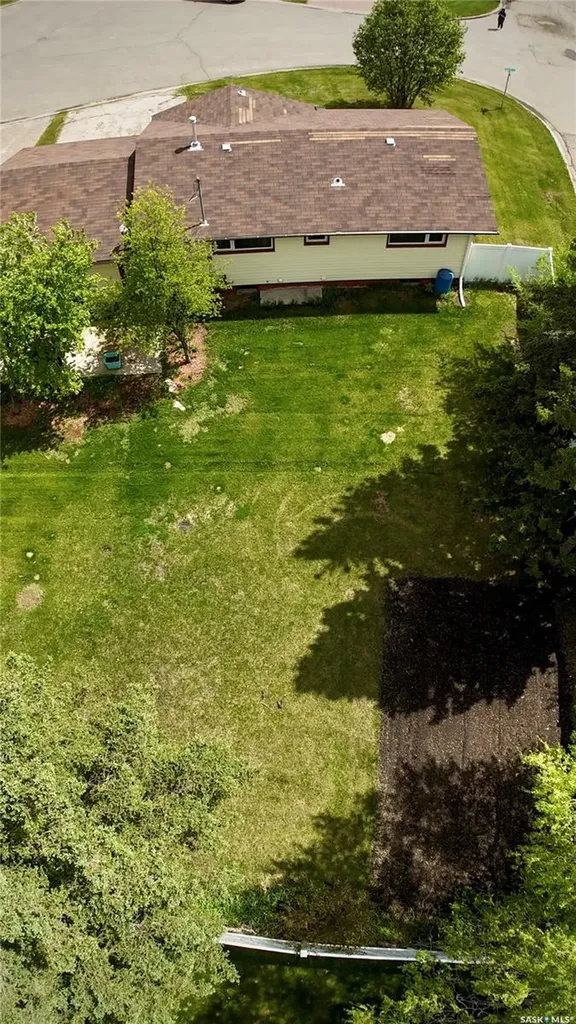 302 Maple Bay Langenburg SK S0A 2A0