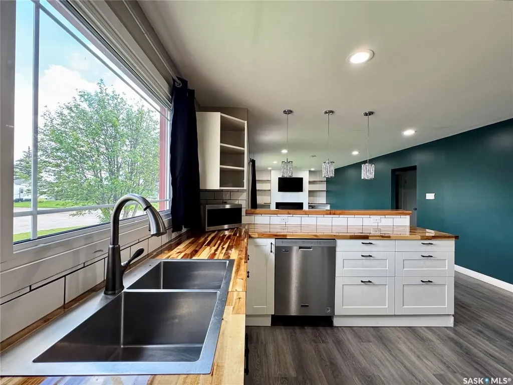 302 Maple Bay Langenburg SK S0A 2A0