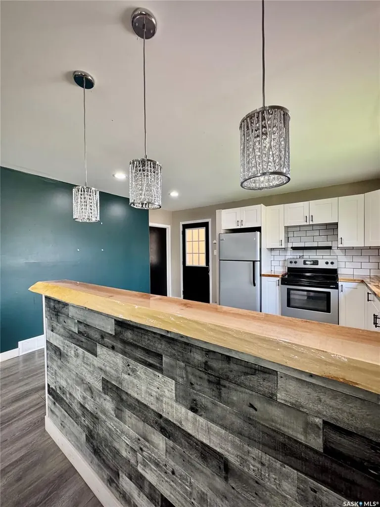 302 Maple Bay Langenburg SK S0A 2A0