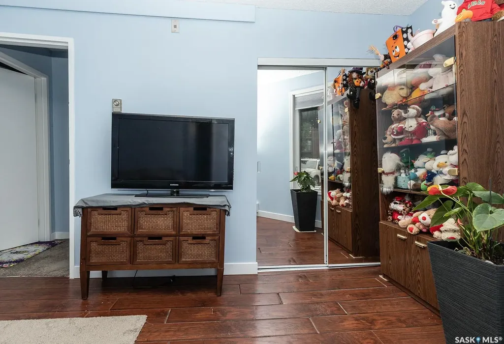 314 Tait Crescent Saskatoon SK S7H 5L2