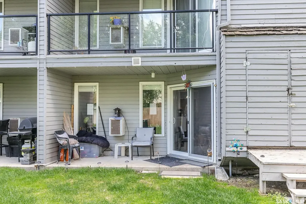314 Tait Crescent Saskatoon SK S7H 5L2