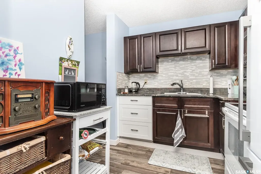 314 Tait Crescent Saskatoon SK S7H 5L2