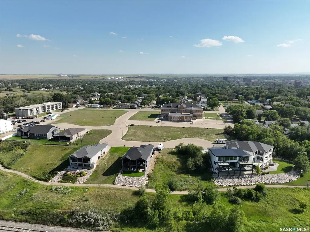 45 Copper Ridge Way Moose Jaw SK S6H 4R1
