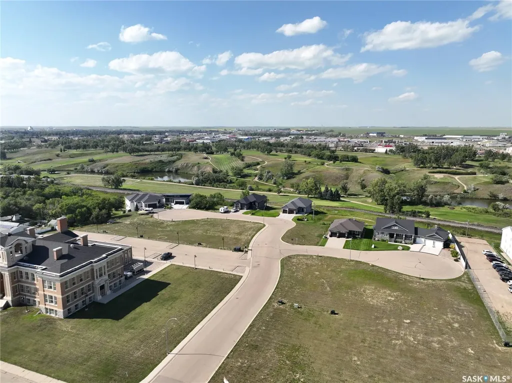 29 Copper Ridge Way Moose Jaw SK S6H 4R1