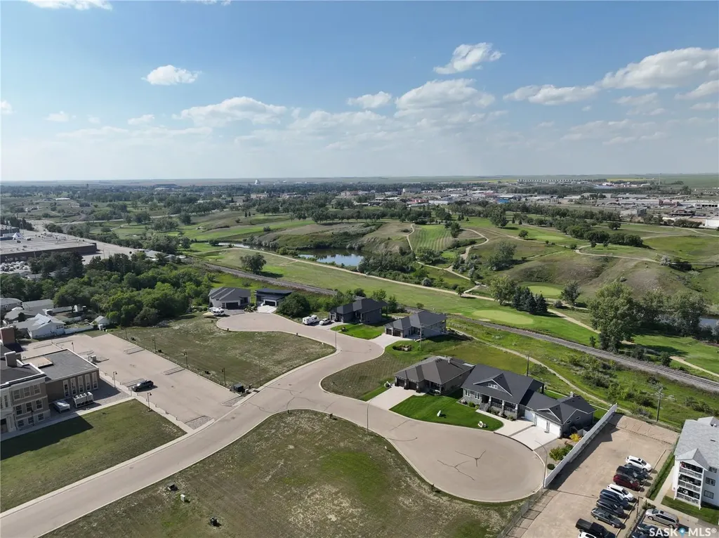 29 Copper Ridge Way Moose Jaw SK S6H 4R1