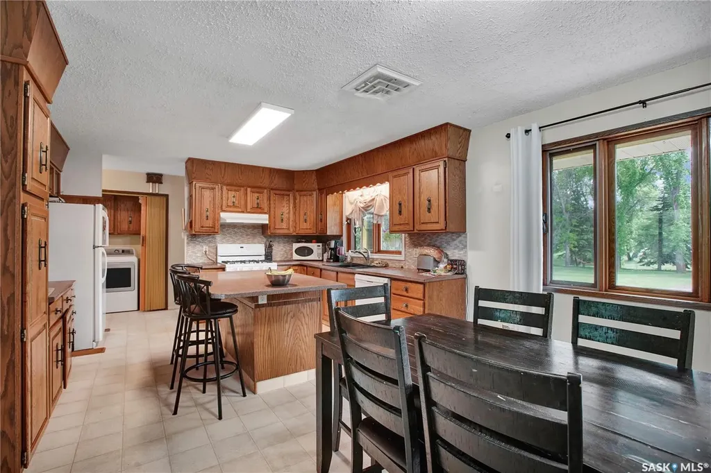 180 2nd Avenue S Duck Lake SK S0K 1J0