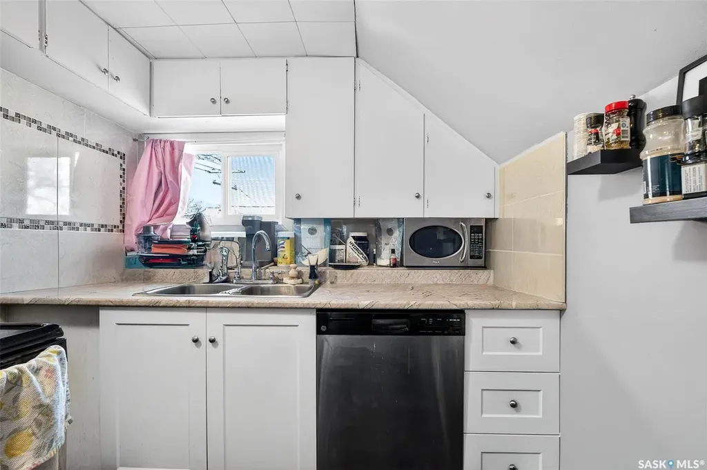 174 Ominica Street W Moose Jaw SK S6H 1X2