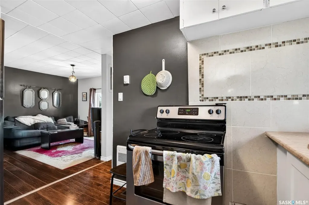 174 Ominica Street W Moose Jaw SK S6H 1X2