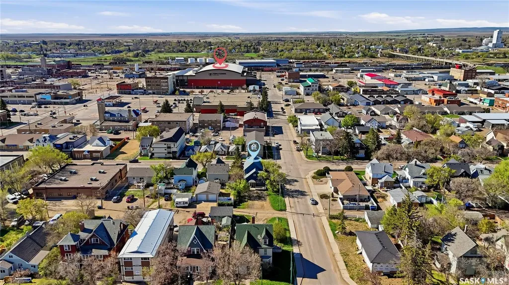 174 Ominica Street W Moose Jaw SK S6H 1X2