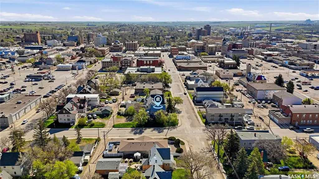 174 Ominica Street W Moose Jaw SK S6H 1X2