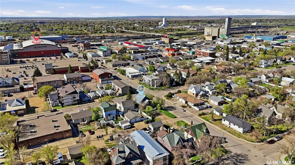 174 Ominica Street W Moose Jaw SK S6H 1X2