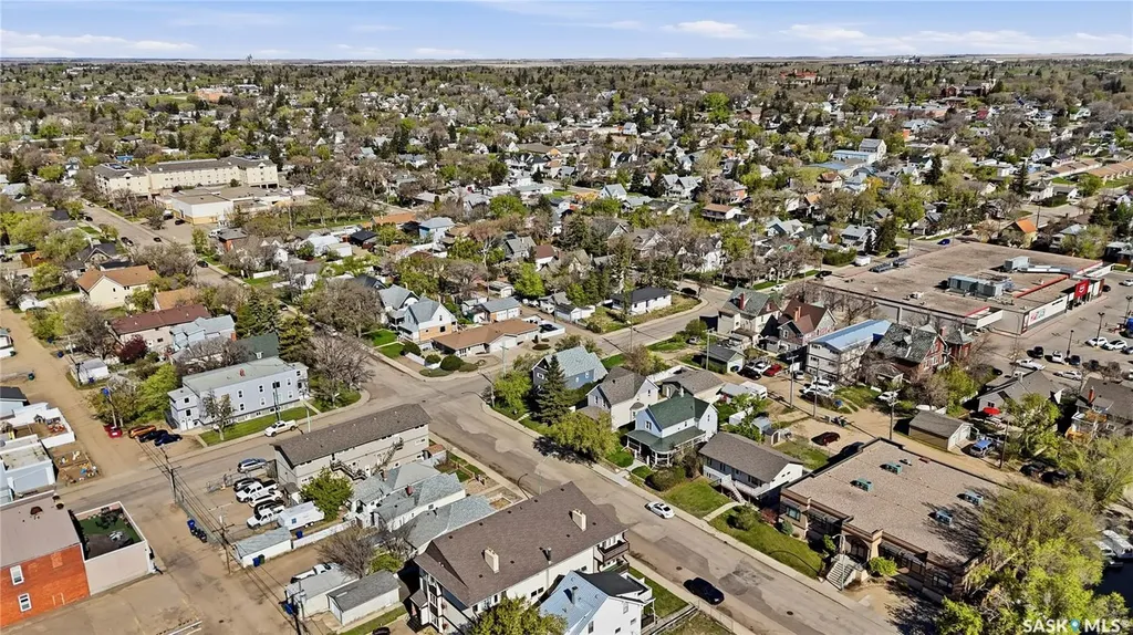 174 Ominica Street W Moose Jaw SK S6H 1X2