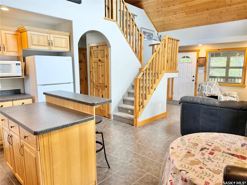 327 Venture Road Pebble Baye SK S0J 2G0