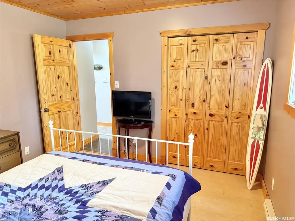 327 Venture Road Pebble Baye SK S0J 2G0