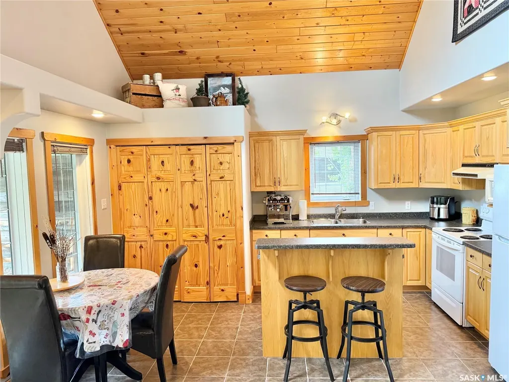 327 Venture Road Pebble Baye SK S0J 2G0