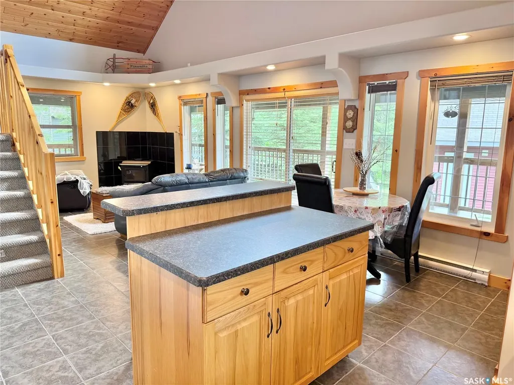 327 Venture Road Pebble Baye SK S0J 2G0