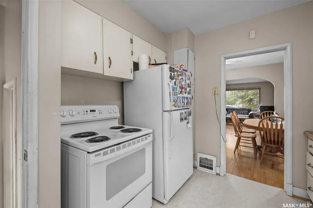361 14th Street W Prince Albert SK S6V 3L6