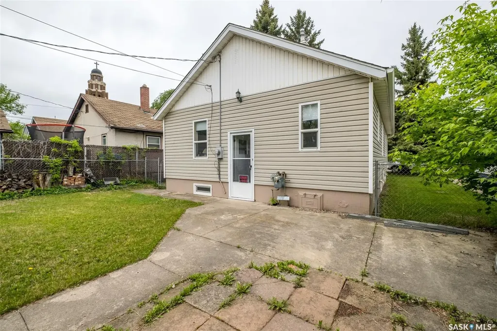 361 14th Street W Prince Albert SK S6V 3L6