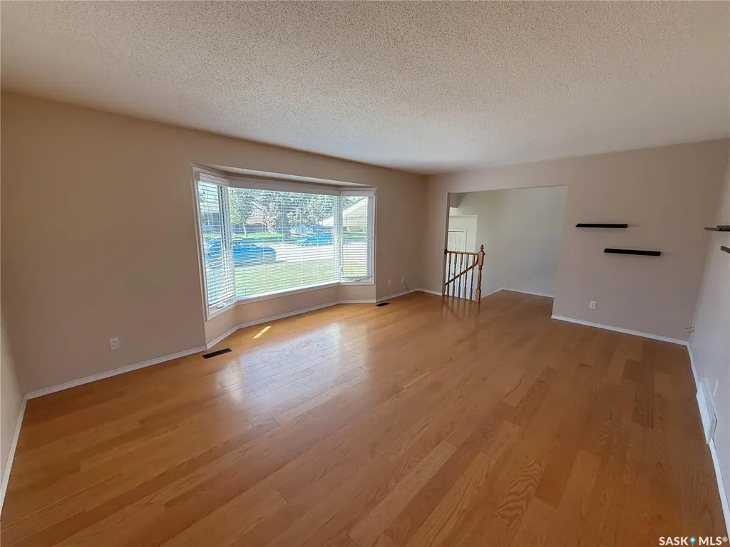 86 Duncan Crescent Saskatoon SK S7H 4K4