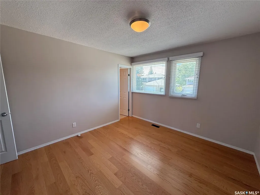 86 Duncan Crescent Saskatoon SK S7H 4K4
