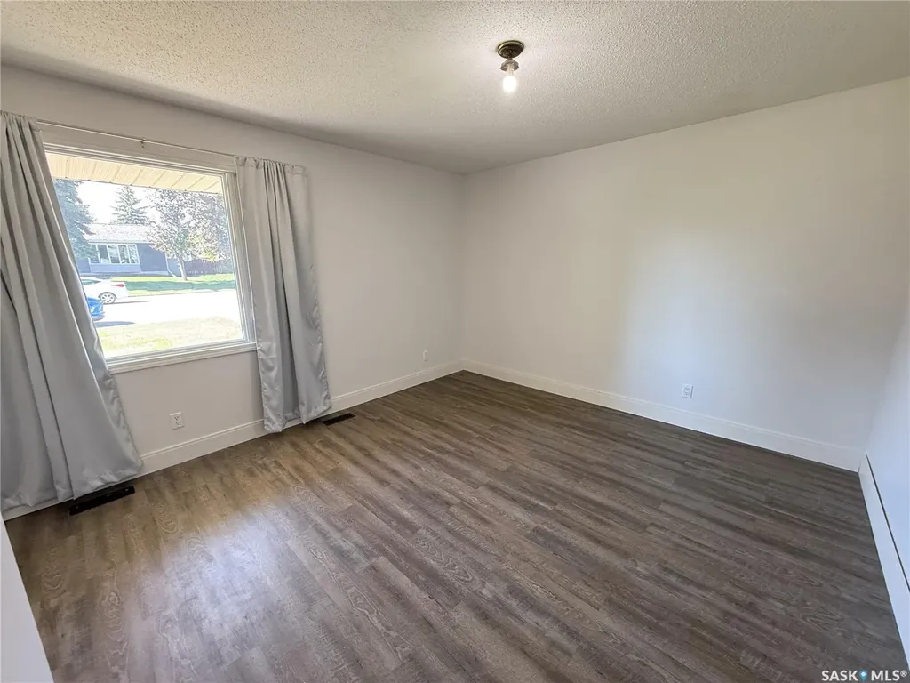 86 Duncan Crescent Saskatoon SK S7H 4K4
