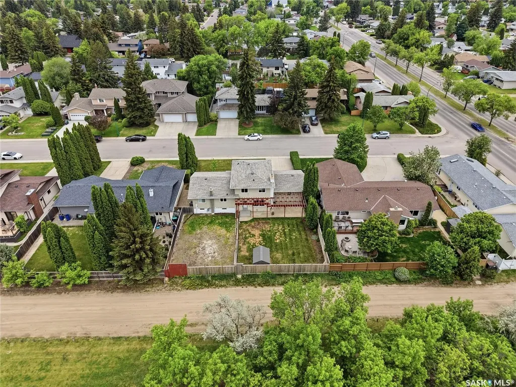 86 Duncan Crescent Saskatoon SK S7H 4K4