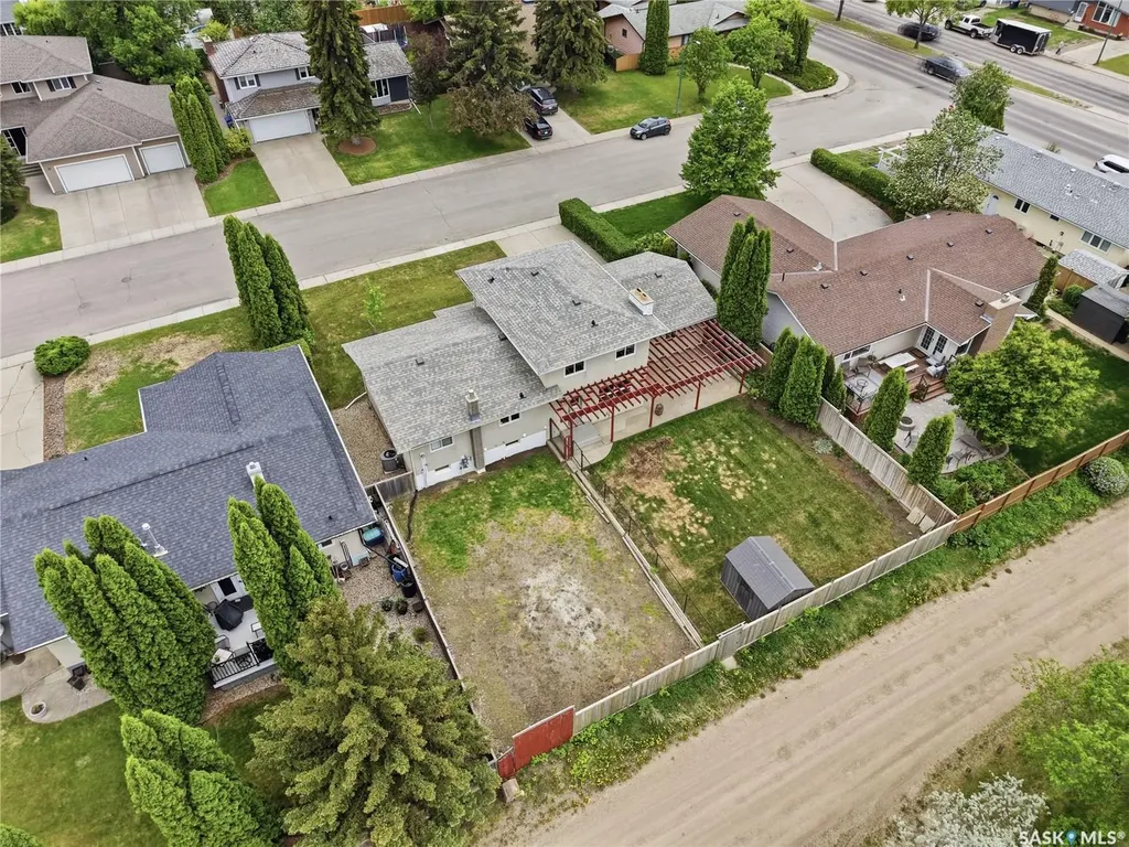 86 Duncan Crescent Saskatoon SK S7H 4K4