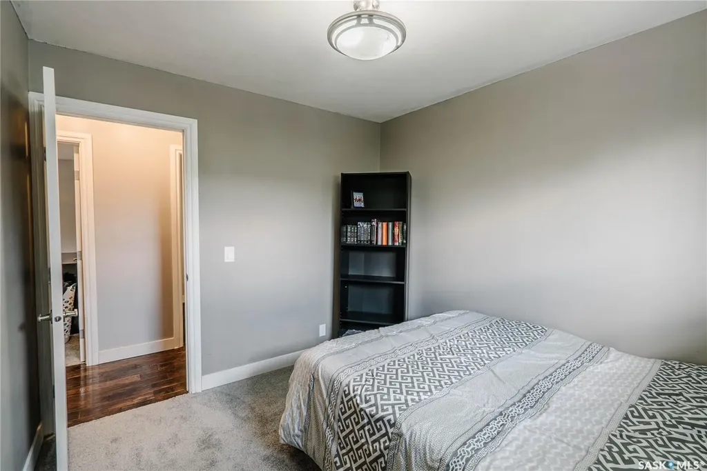 335 Thain Crescent Saskatoon SK S7K 6N1
