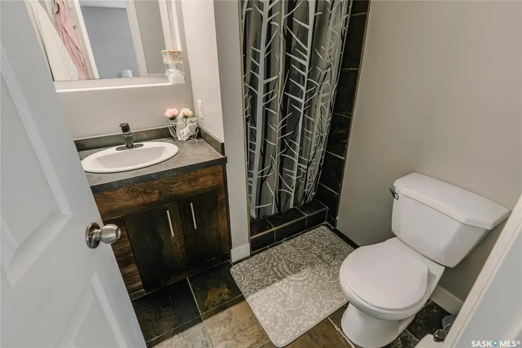 335 Thain Crescent Saskatoon SK S7K 6N1