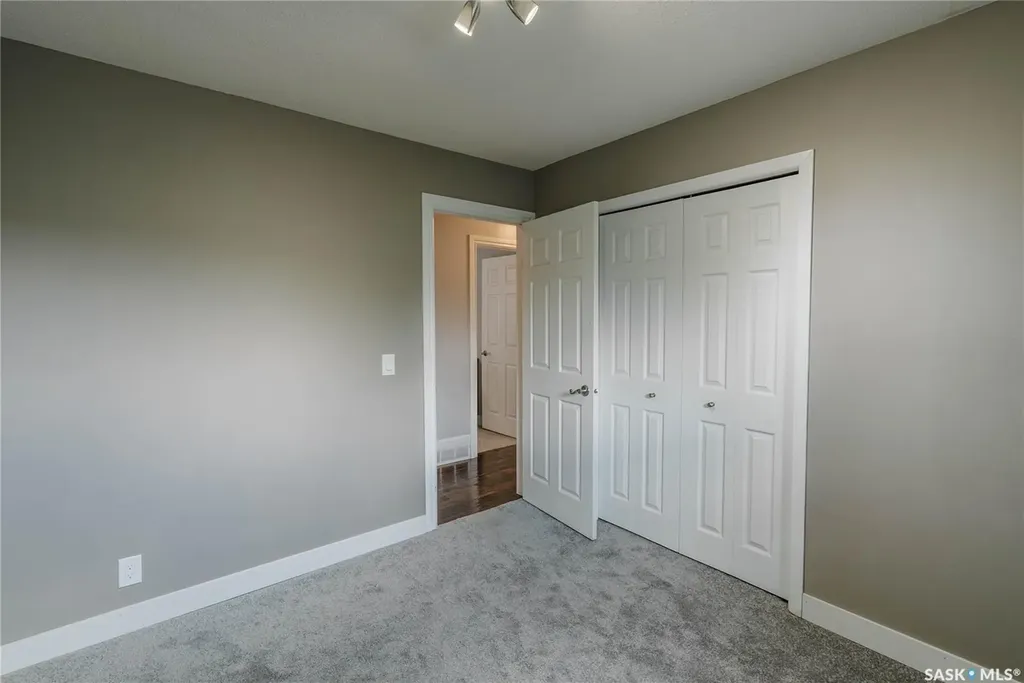 335 Thain Crescent Saskatoon SK S7K 6N1