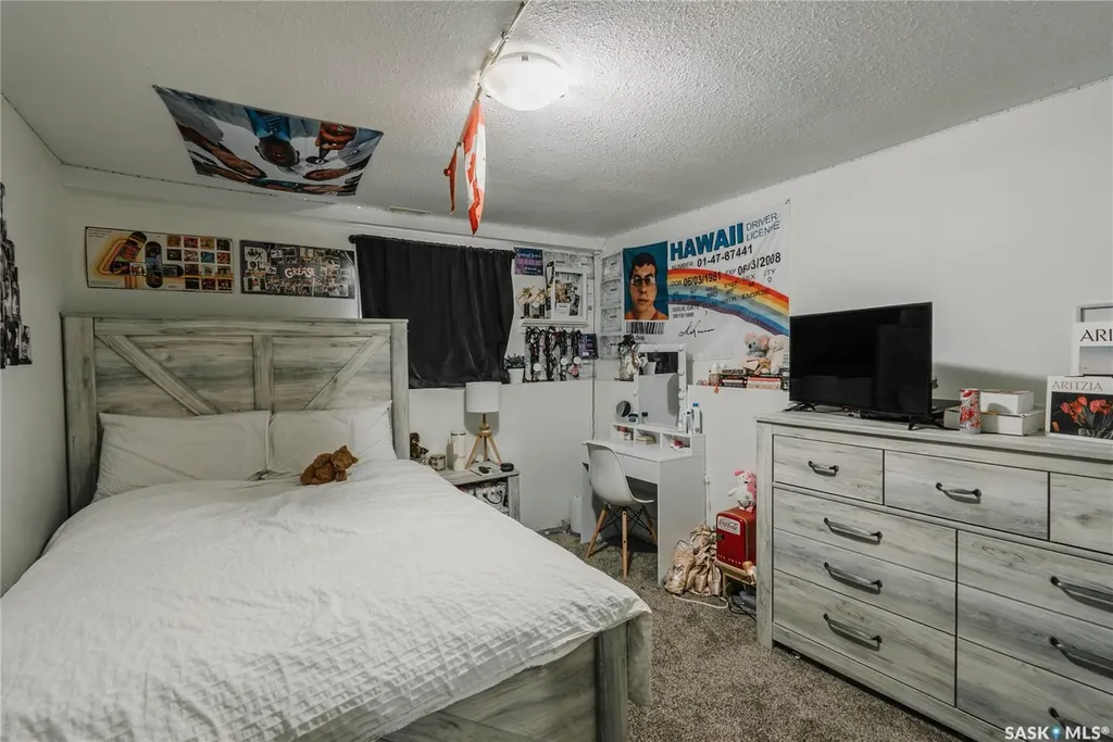 335 Thain Crescent Saskatoon SK S7K 6N1