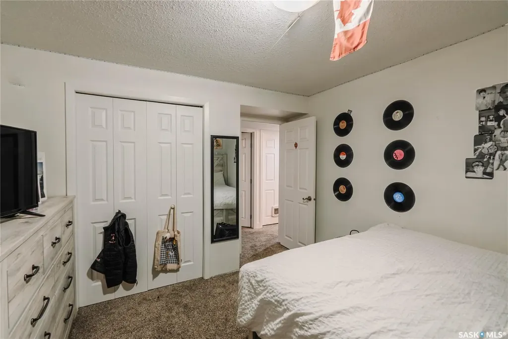 335 Thain Crescent Saskatoon SK S7K 6N1