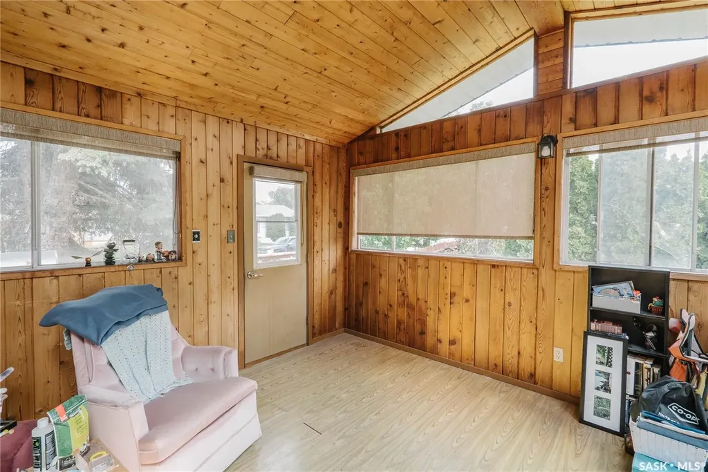 335 Thain Crescent Saskatoon SK S7K 6N1