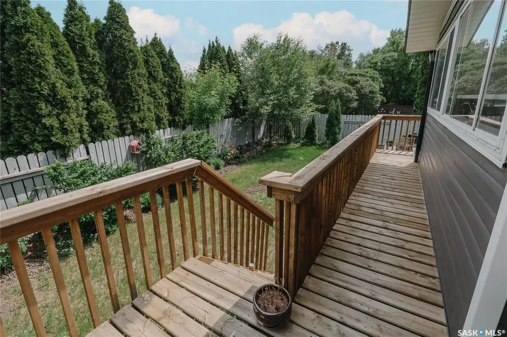 335 Thain Crescent Saskatoon SK S7K 6N1