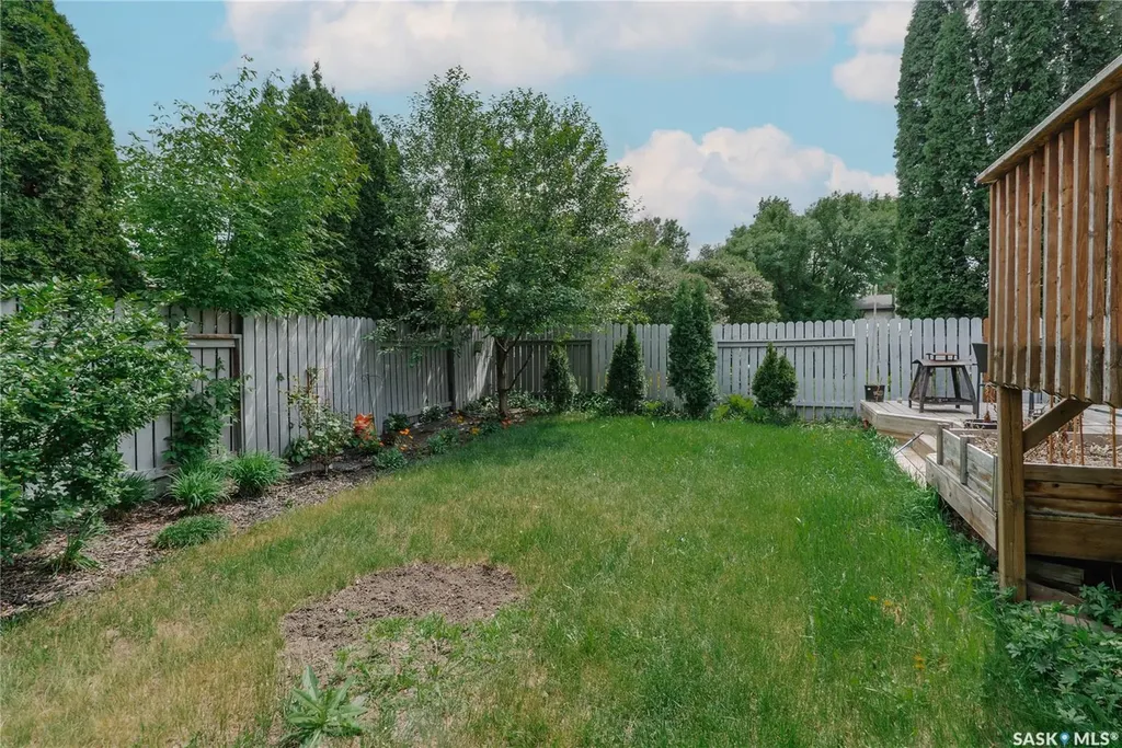 335 Thain Crescent Saskatoon SK S7K 6N1