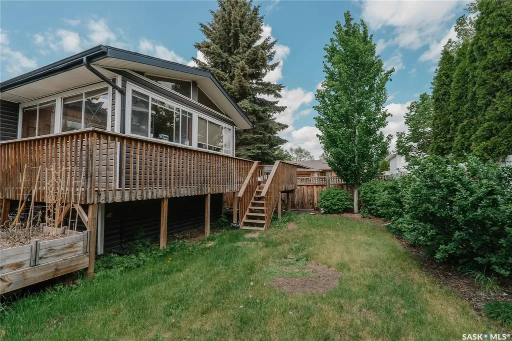 335 Thain Crescent Saskatoon SK S7K 6N1