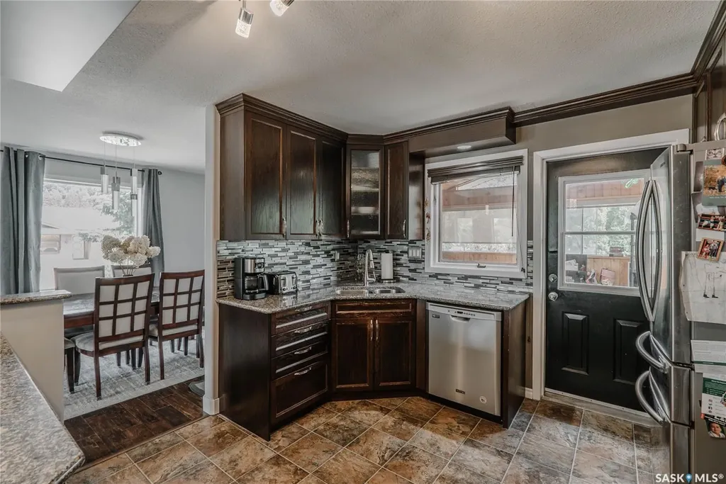 335 Thain Crescent Saskatoon SK S7K 6N1